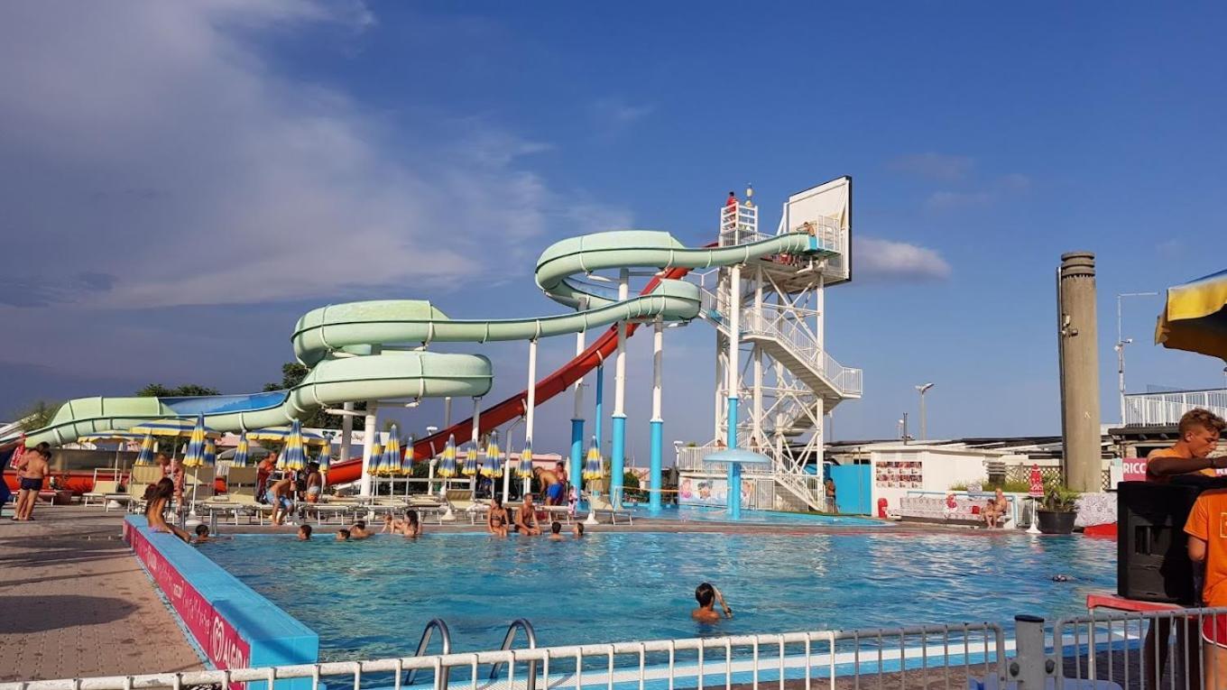Oasi Del Mare Hotel Rimini Kültér fotó