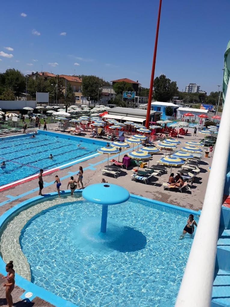 Oasi Del Mare Hotel Rimini Kültér fotó